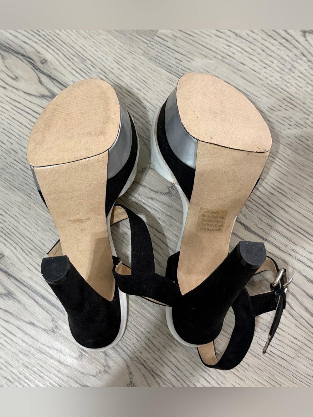 LUICHINY Platform 6 Inch Heels In Black & White Color Block Size 9 Worn ONCE - Picture 8 of 9
